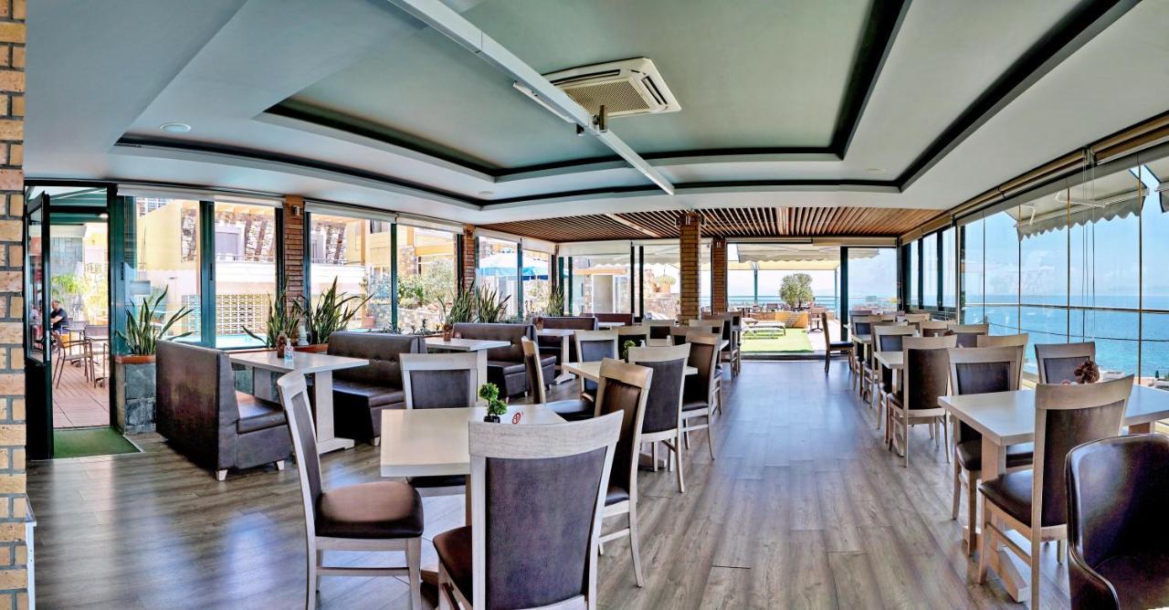 Hotel Vicky II Plomari 外观 照片