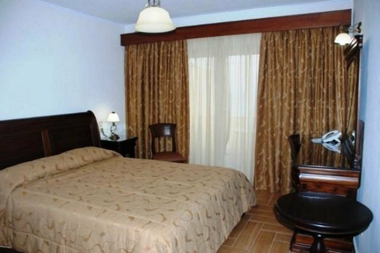 Hotel Vicky II Plomari 外观 照片