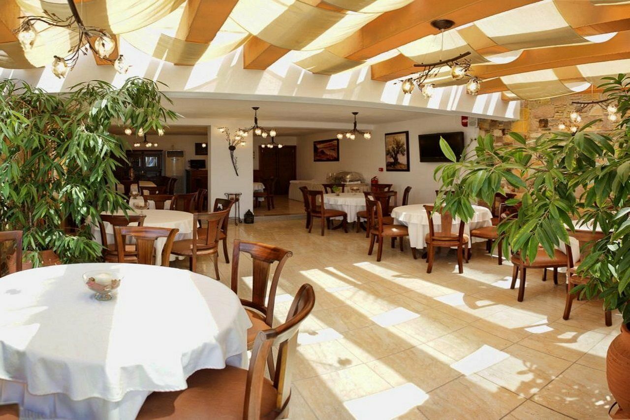 Hotel Vicky II Plomari 外观 照片